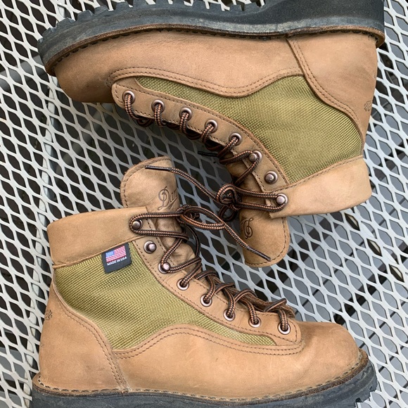 Danner Light II Women’s Sz 6 Brown Hiking Boots - Picture 3 of 5